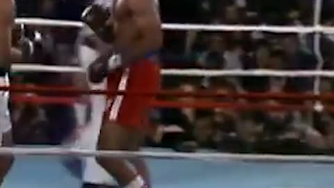 George Foreman vs Muhammad Ali - Oct. 30_ 1974 - Entire fight - Rounds 1 - 8