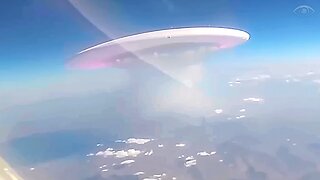 Passenger on Norway to UK Flight Captures UFO