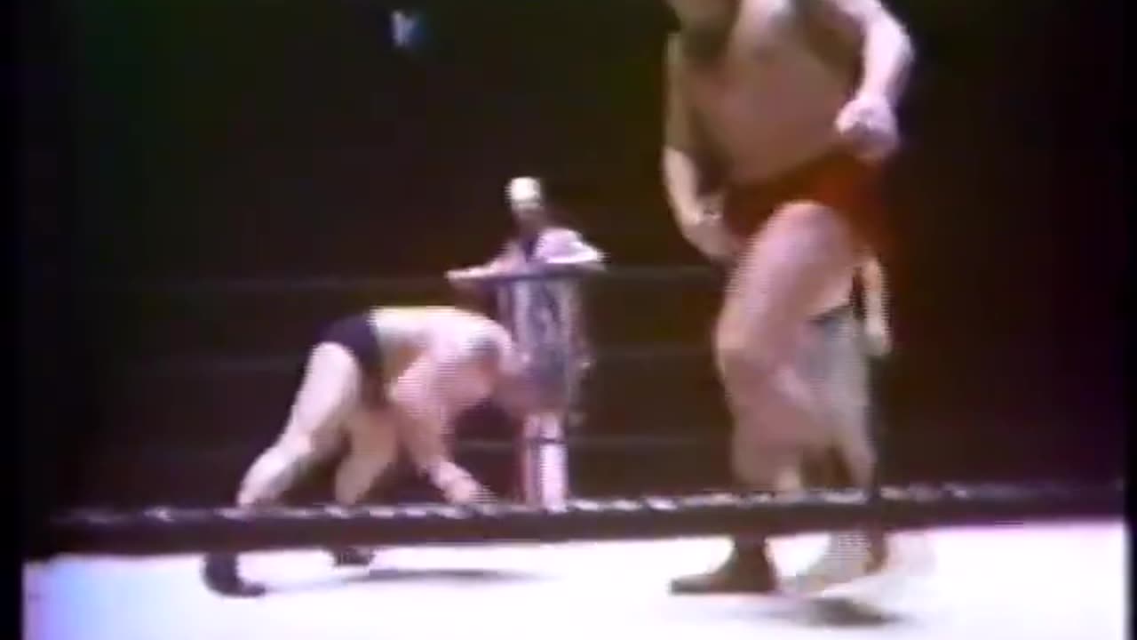 (1974.02.10) The Sheik vs Andre the Giant - Big Time Wrestling in Detroit