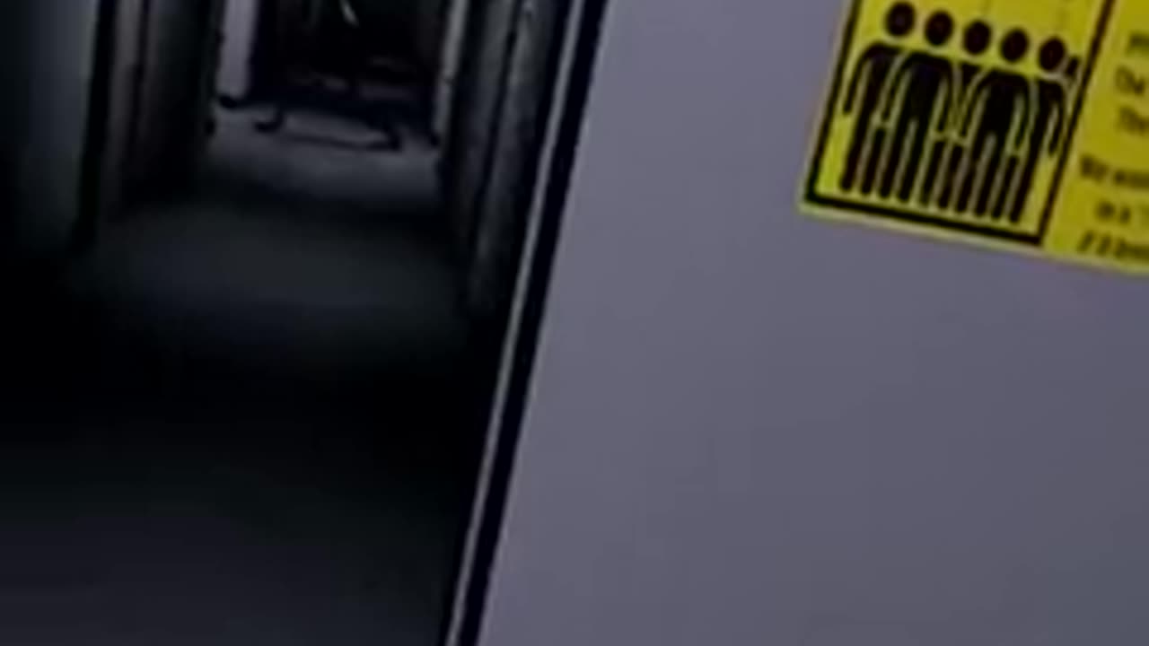 Dheeme Anach Pe Pakn Dijiye Omkar