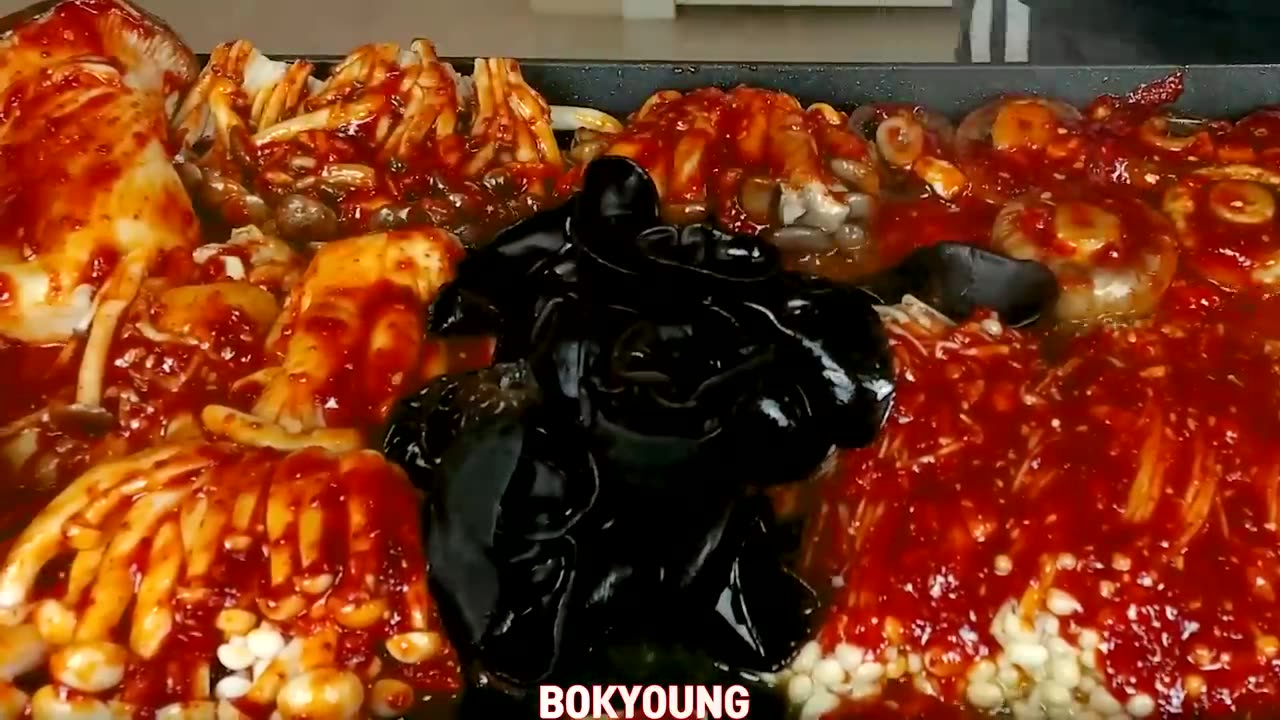 ASMR Mukbang / big crab🔥boiled seafood🦀Braised King Crab Seafood Boiled Abalone Scallop.