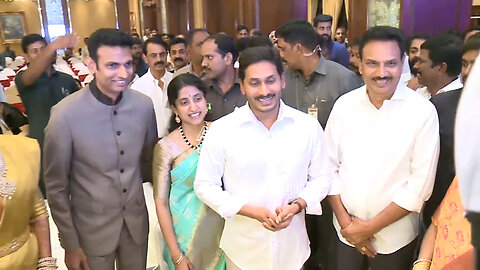 YS Jagan Family Attends Receiption | SP Chandana Deepthi