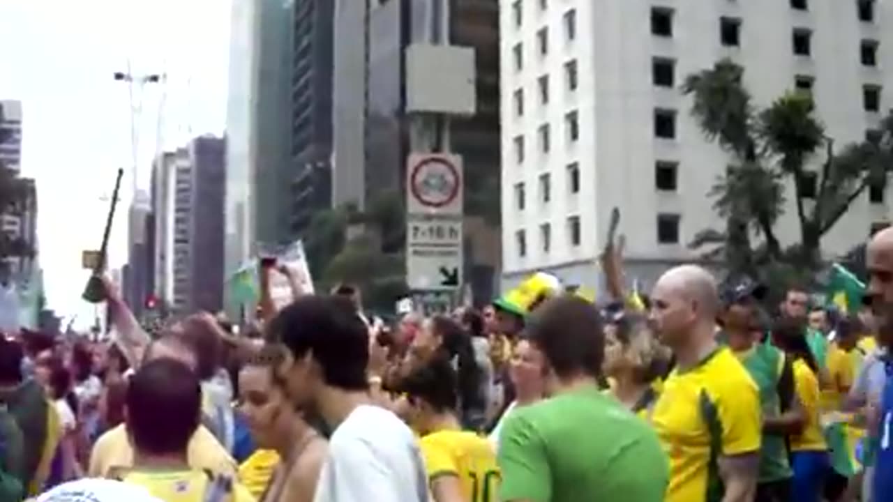 2015 Manifestação na Avenida Paulista pedindo FORA DILMA em 15 de março