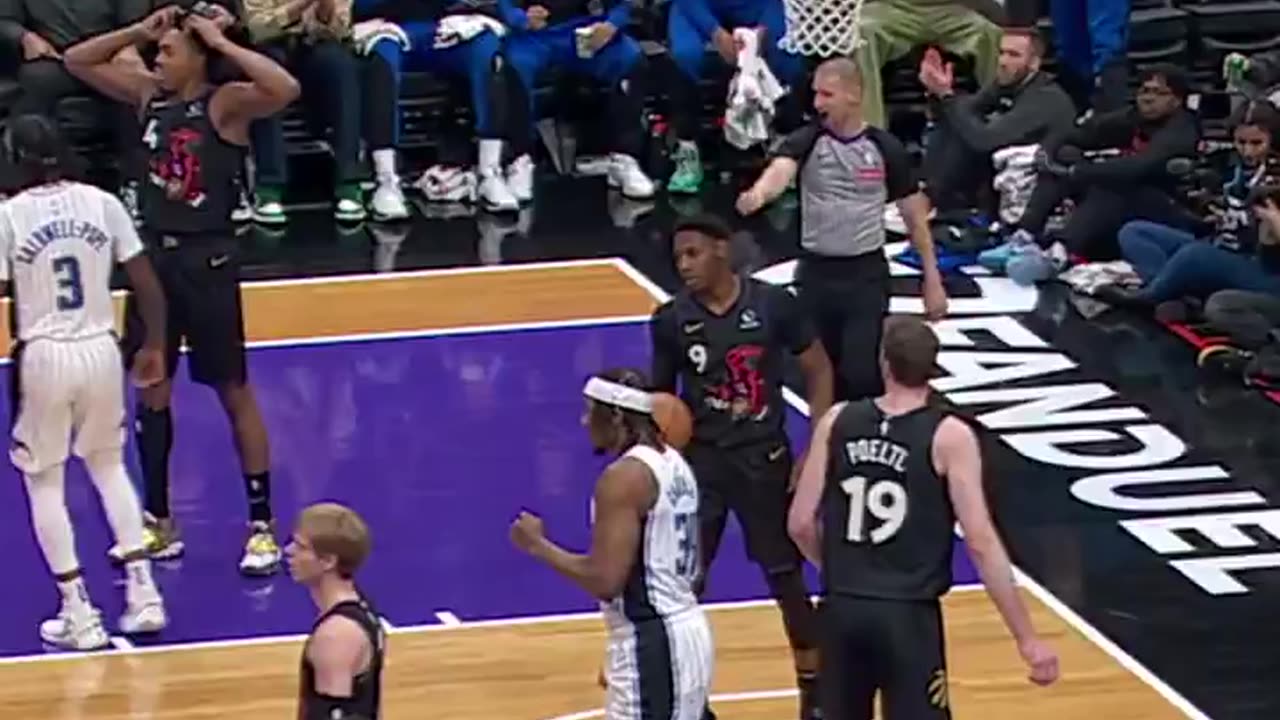 Orlando Magic - count dat 😤 @Pp_doesit with the laser @CaldwellPope with the and1