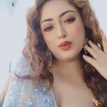 Meri Nigahon Mein 💕