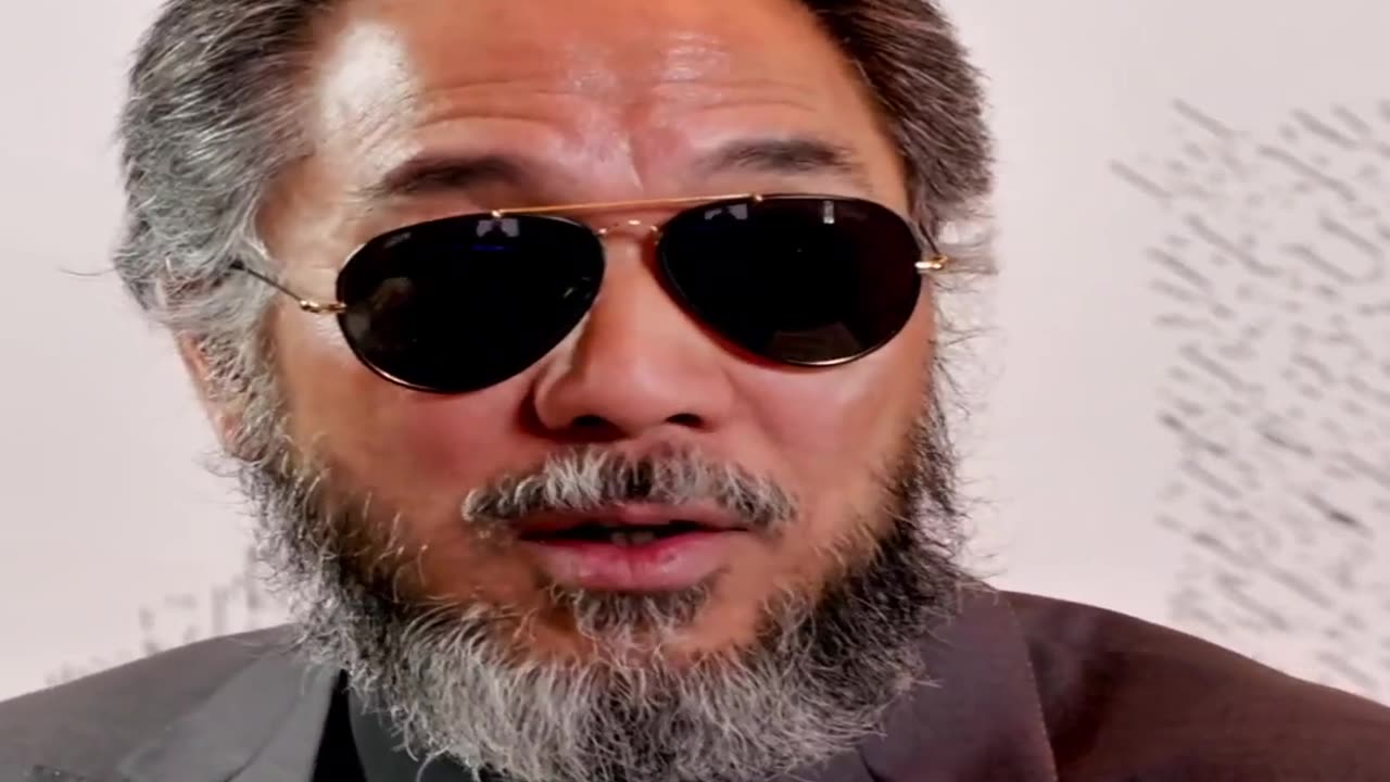 20230301文贵先生直播:中国人 #忠诚勇敢,比任何群体都 #团结!新加入战友,90%退却了;而原来加入,大多数都坚持下来。被抓老椅子都被告知:“拜登上台,郭文贵完了”。