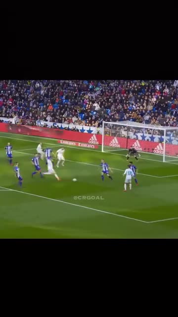 Watch the personal charm of Cristiano Ronaldo.