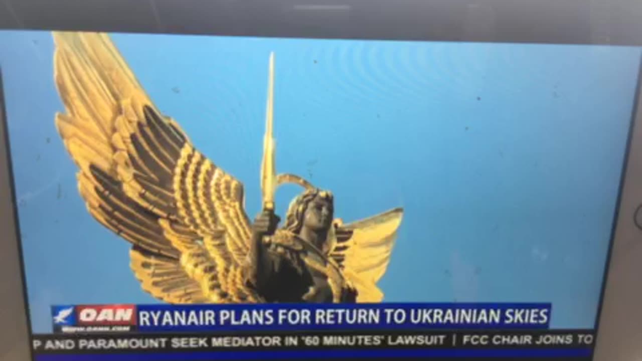 Derek Hunter 02/25/25 p 03 put your salary where your office buddy job is