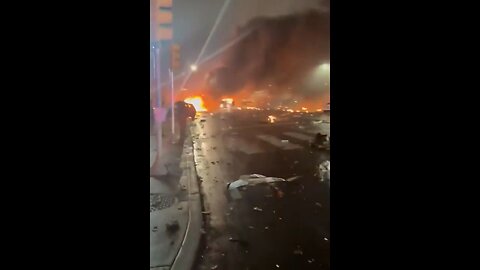Horrific Footage From Northeast Philadelphia Plane Crash, Debris And Smashed Cars: Part 2