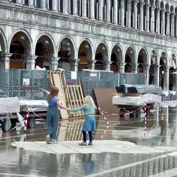 The only city in the world without cars, bicycles, or traffic lights! 🙀🤗"