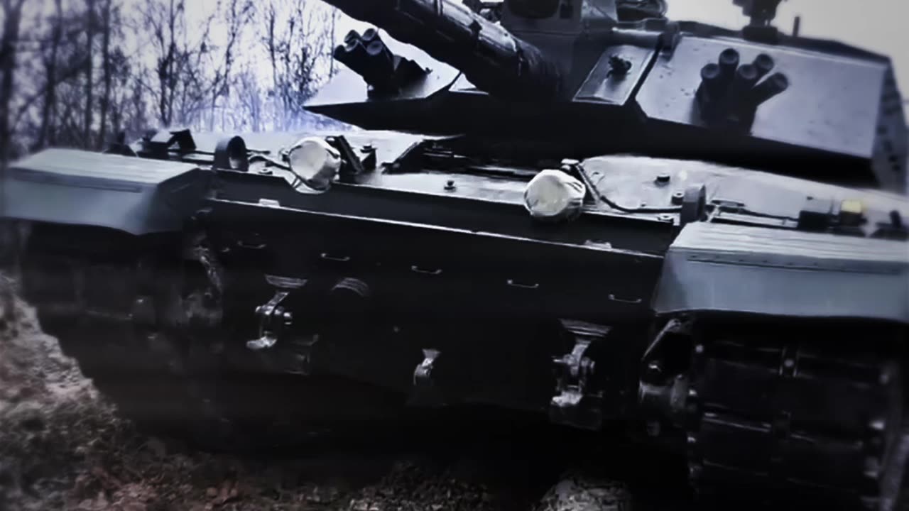 Sexy Footage of Challenger Tank Got Me Feeling Things