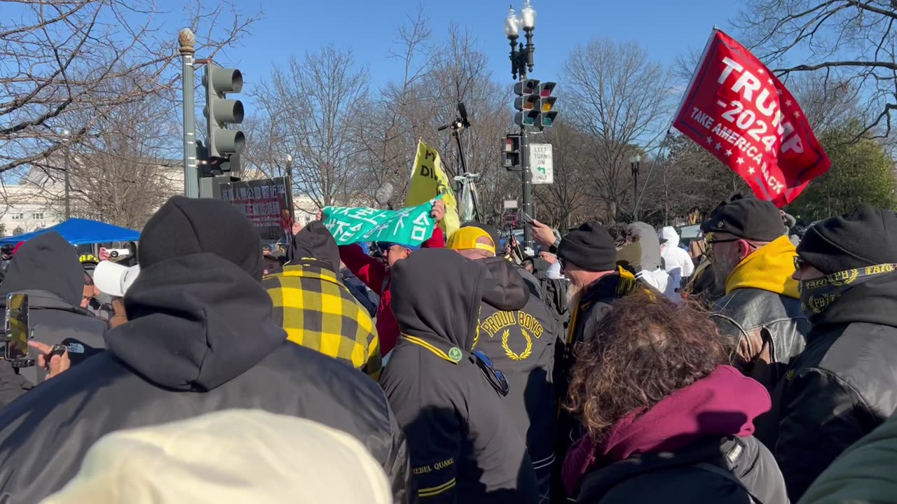 Proud Boys protected by DC Police! - 1/20/25