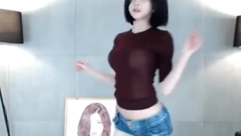 Korean Girl Hot Dance