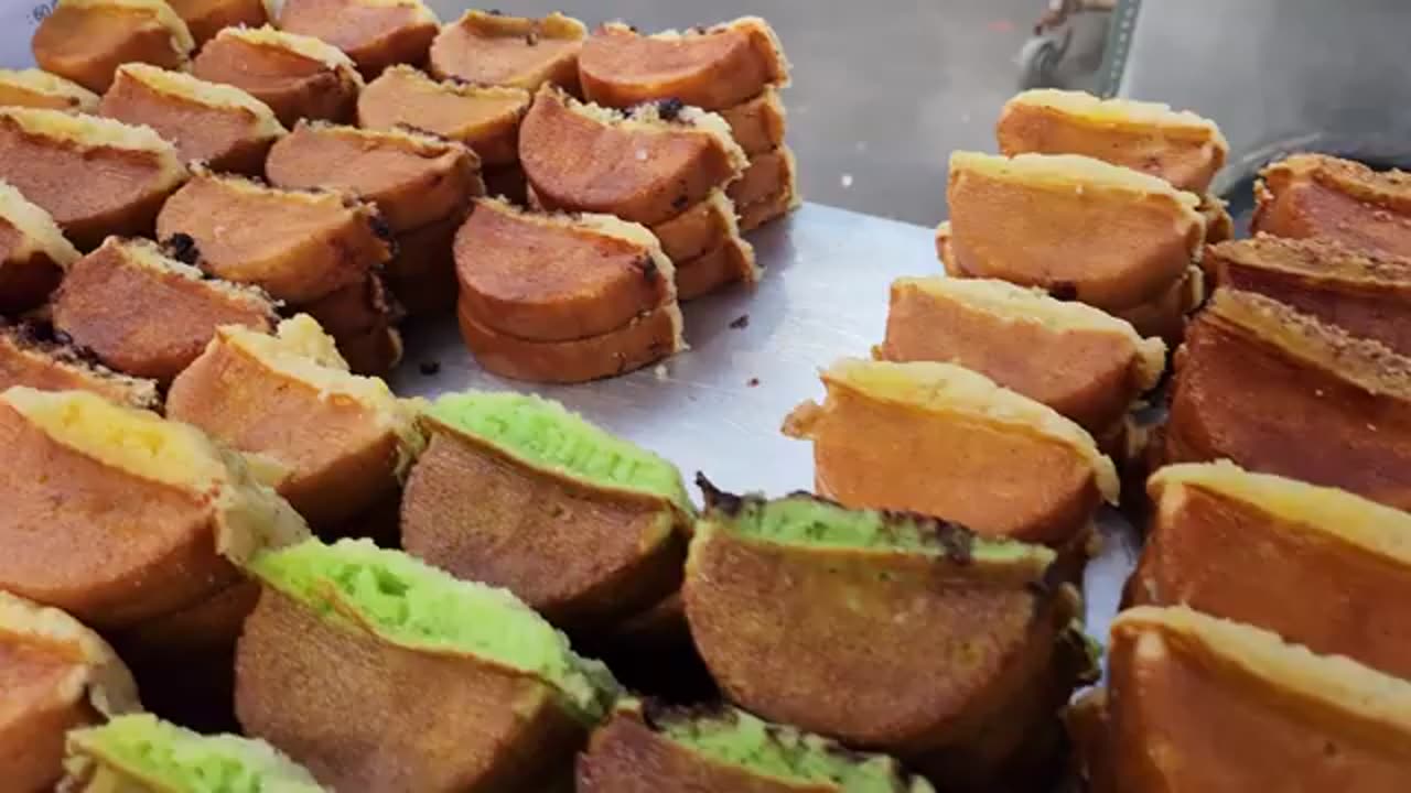 Tasty and Yum Kue Pukis of Indonesia|INDONESIAN STREET FOOD|FAMOUS PUKIS OF INDONESIA