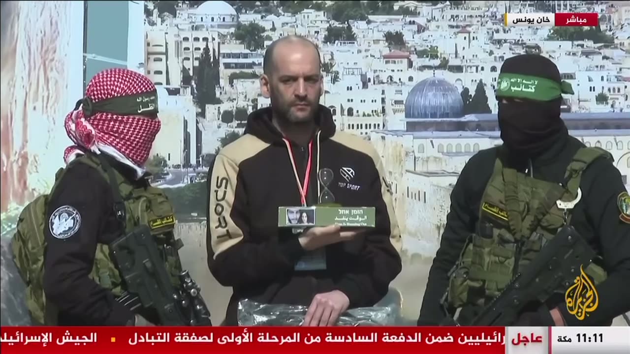 Cruel gift: Yair Horn received an hourglass from the terrorists with the inscription: