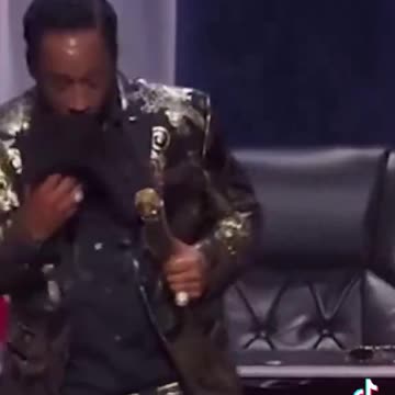 Katt Williams: Trump Doesn’t Sleep [Joke]