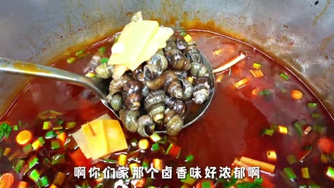 Liuzhou's "Garage Malatang" is spicy, fragrant and cheap.