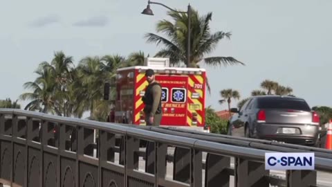 President Trump motorcade on the way to Mar-a-Lago