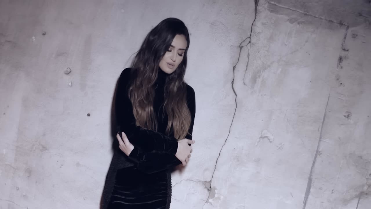 Elif Buse Doğan Ağlarım