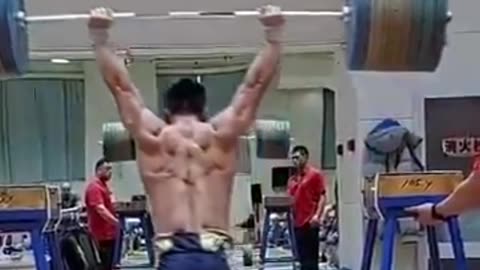 Lu Xiaojun Overhead Squats 210kg Like It’s Nothing 😱🔥