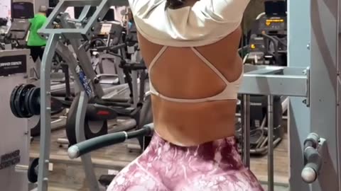 Big thick Azz at the GYM.