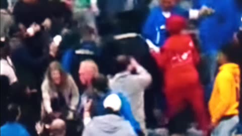 Brawl breaks out at college basketball game