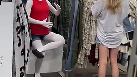 When the mannequin comes to life. _prank _funnyshorts _shopping😂😂