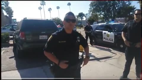 Cops Threaten To Kill Man For Filming Them - Tyrannical Cops That Should Be Charged