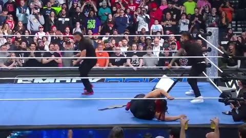 Jimmy Uso helps Cody Rhodes against a Bloodline beatdown: SmackDown