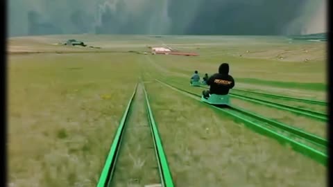 Slinding in greenary