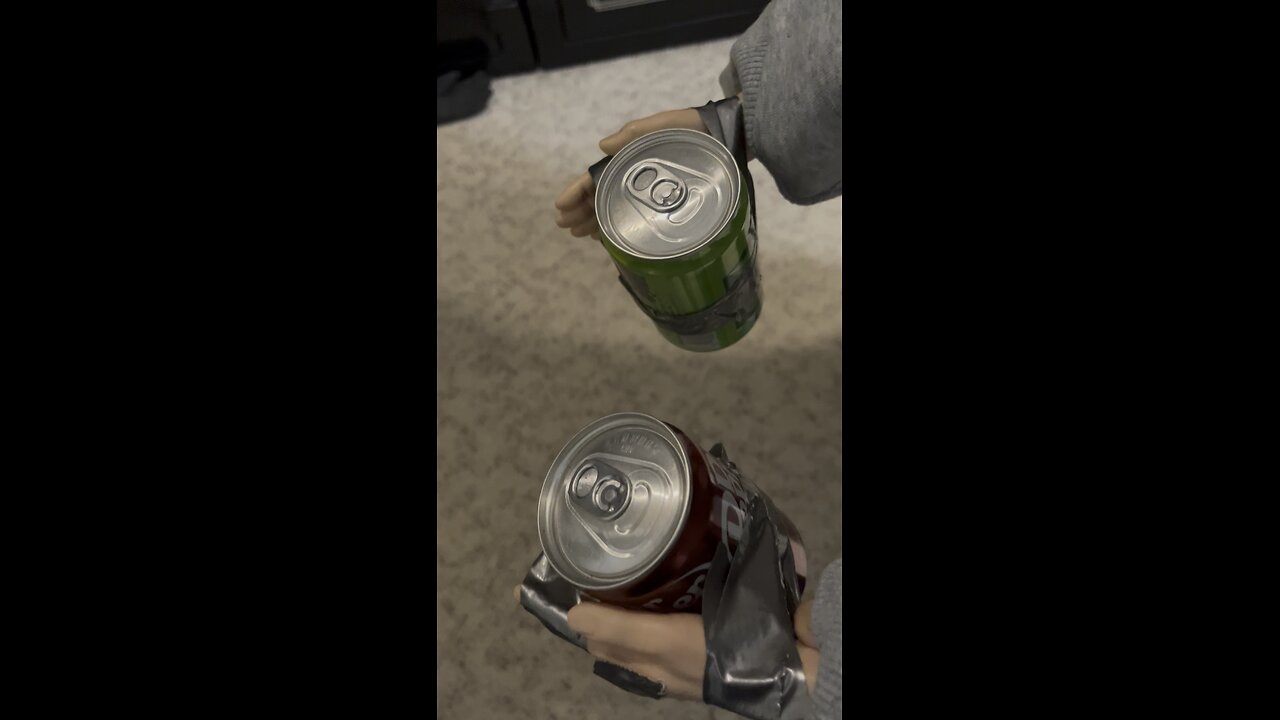 Introducing Edward 7.5 hands with SPH. #edwardfortyhands #funnyvideos #tinyhands #funny