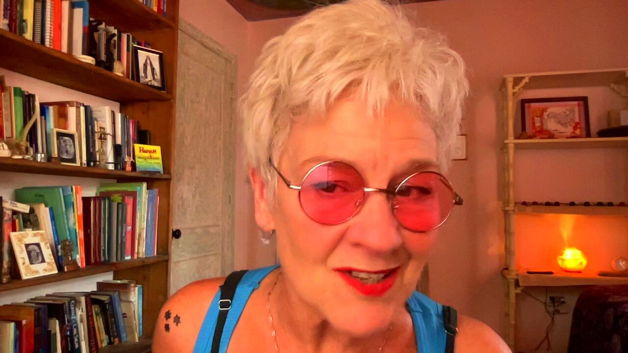 Lady Melody reads the Deathly Hallows-episode 134