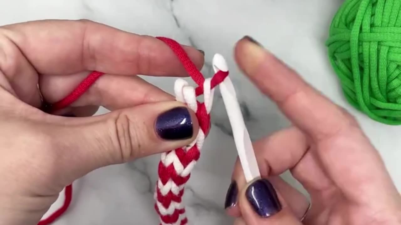 Learn to Crochet： Two Color i-Cord