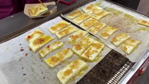 You Won’t Believe the Incredible Street Food at This Guiyang Market!