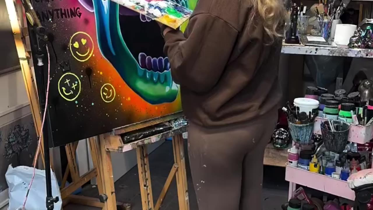 Artist Paints Glowing Skull