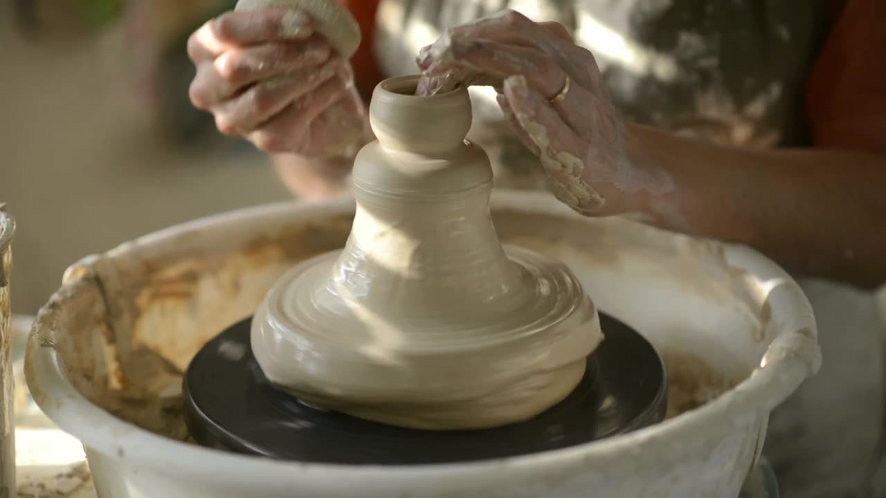 Live 🔴 Swan City Ceramics - Ep. 82 Pottery Livestream