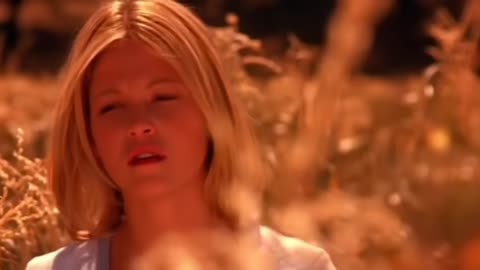 Cenas do filme olhos famintos 2