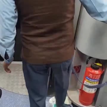 It's common practice on the Indian Railways to discard garbage on the tracks