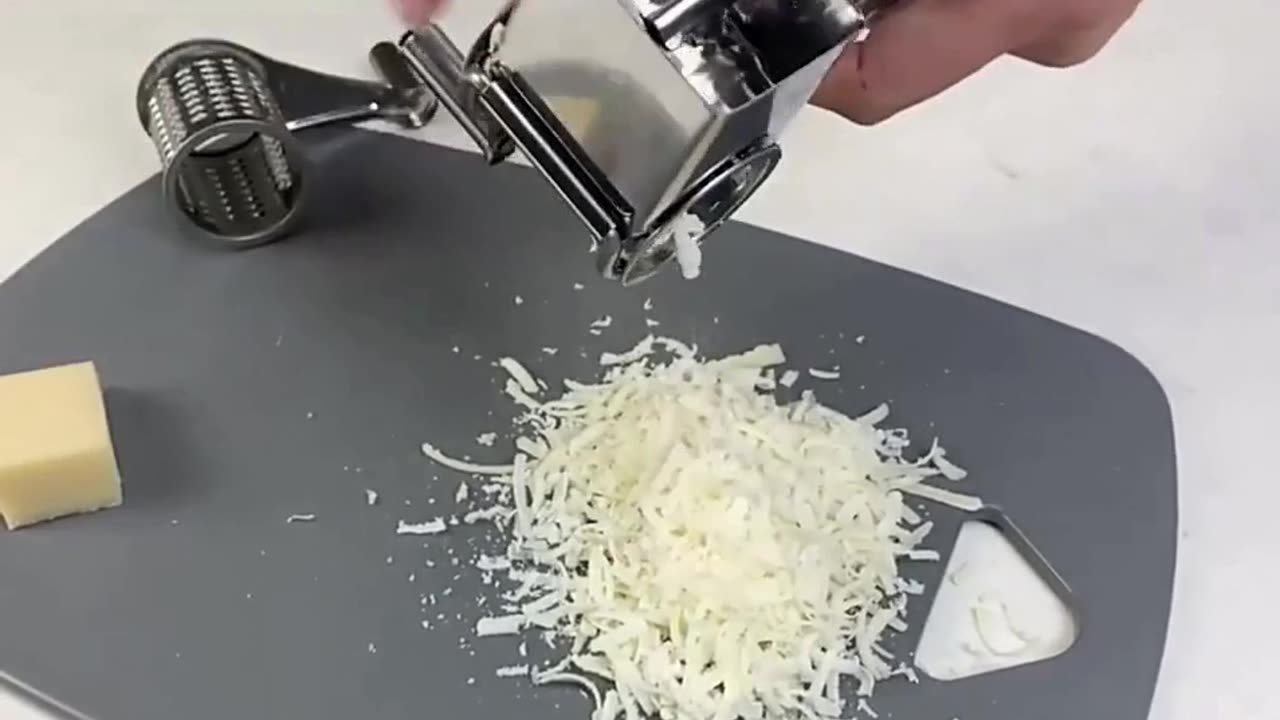 Handheld Stainless Steel Kitchen Multifunctional Vegetable Slicer for Chocolate, Carrots, Cheese