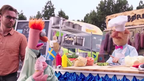 Food Fight! (Extended Version) | with The Swedish Chef | Muppisode