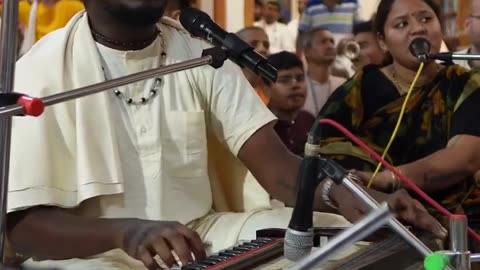 Temple kirtan in India December 2024