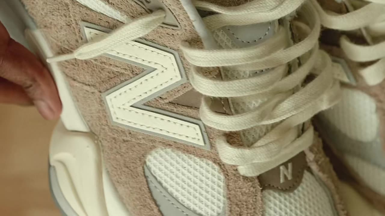 How To Lace Your New Balance 9060 🤝