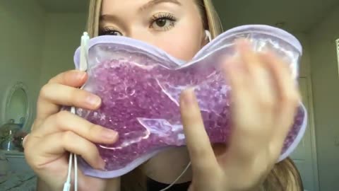 ASMR_Lia_2024_03_29_ASMR_DRY_MOUTH_SOUNDS_WITH_APPLE_MIC_+_TAPPING