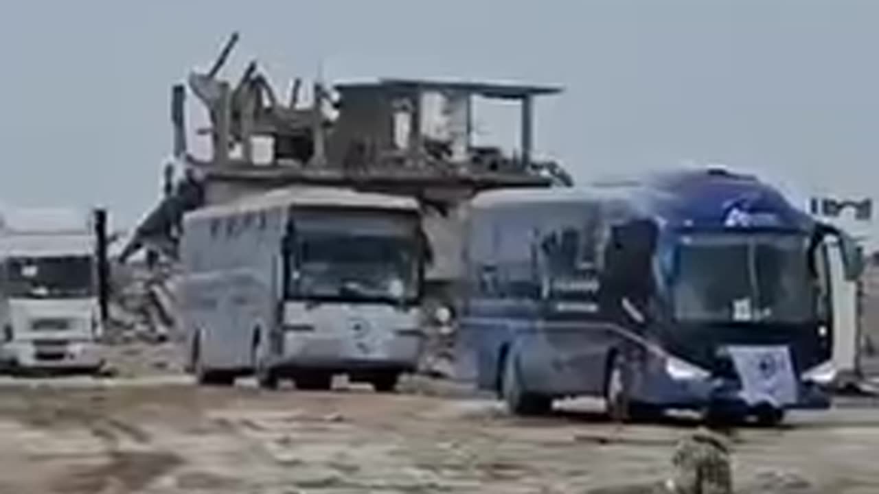 Red Cross vehicles on the way to the transfer point for the kidnapped in Rafah