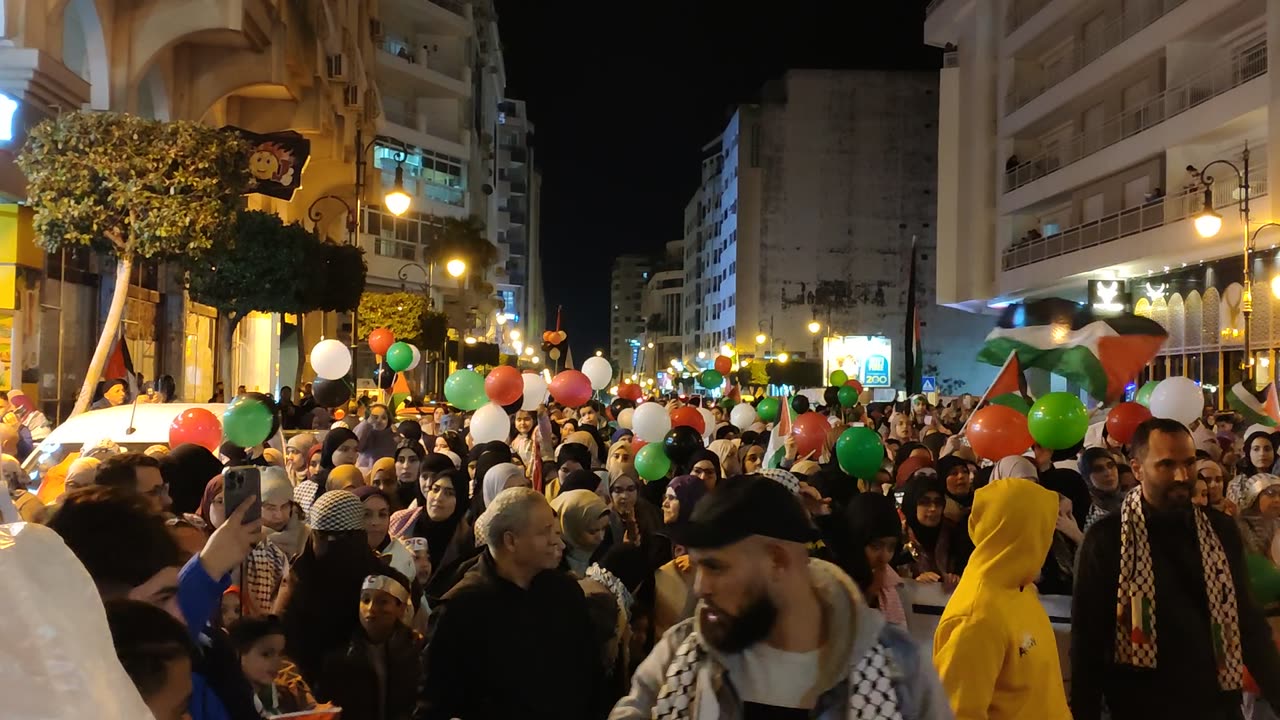 33% من طنجة إلى جاكارتا احتفالا واحفاء بنصر غزة العزة الاقصى هي القبلة 19 01 2025