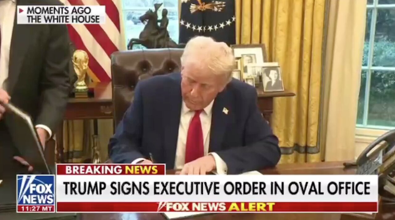 Pres. Trump Signs Executive Order