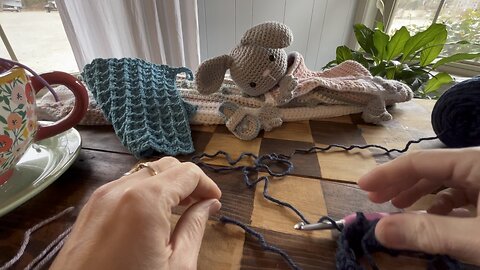 Changing colors in crochet