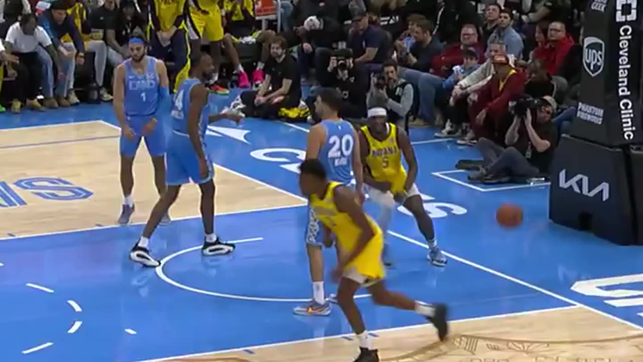 McConnell to Walker: Alley-OOP SLAM! 💥 Pacers Connection