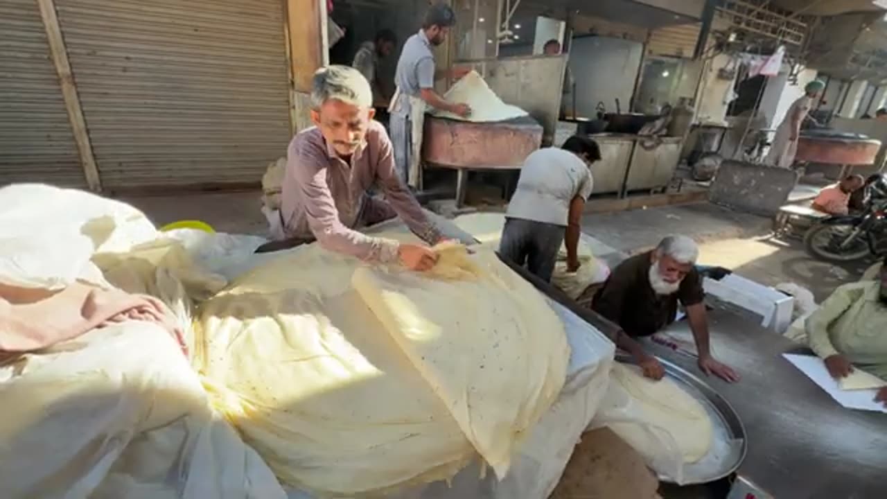 World's Biggest Handkerchief Bread making🍞🍞|Karachi Pakistan 🇵🇰🇵🇰🇵🇰🇵🇰🇵🇰🇵🇰🇵🇰🇵🇰