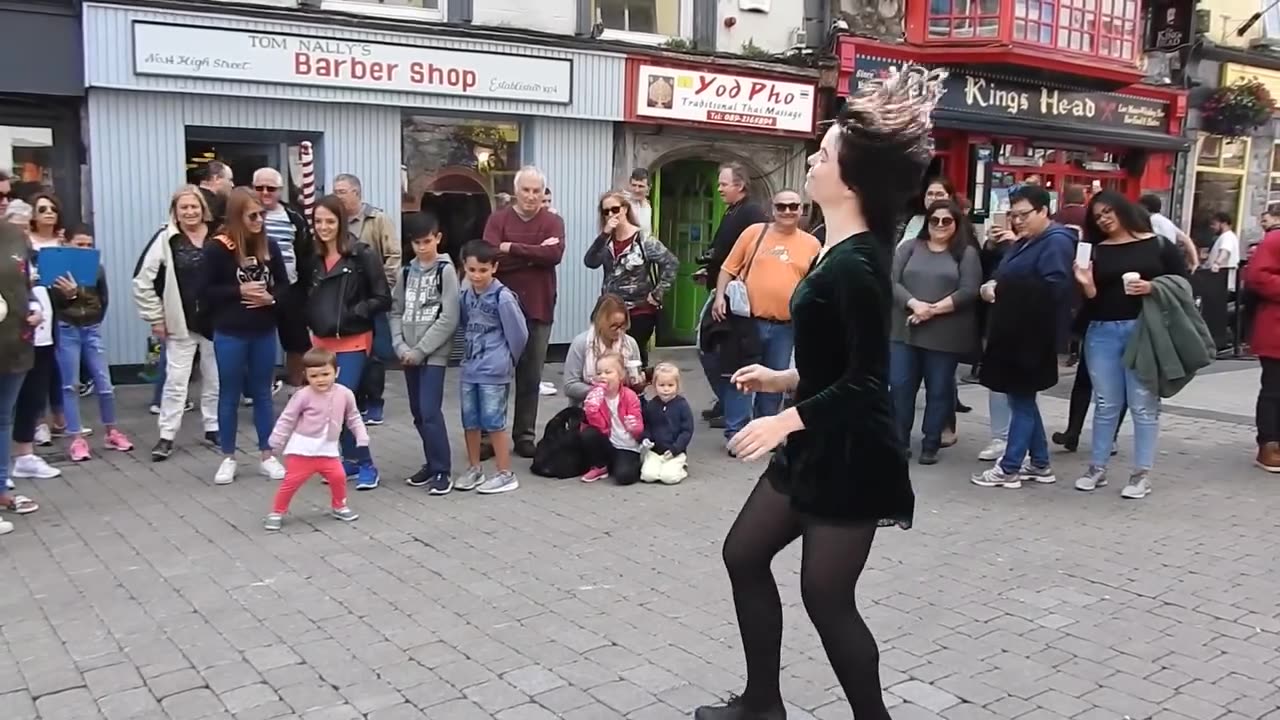 Cute Street Girl Entertainer